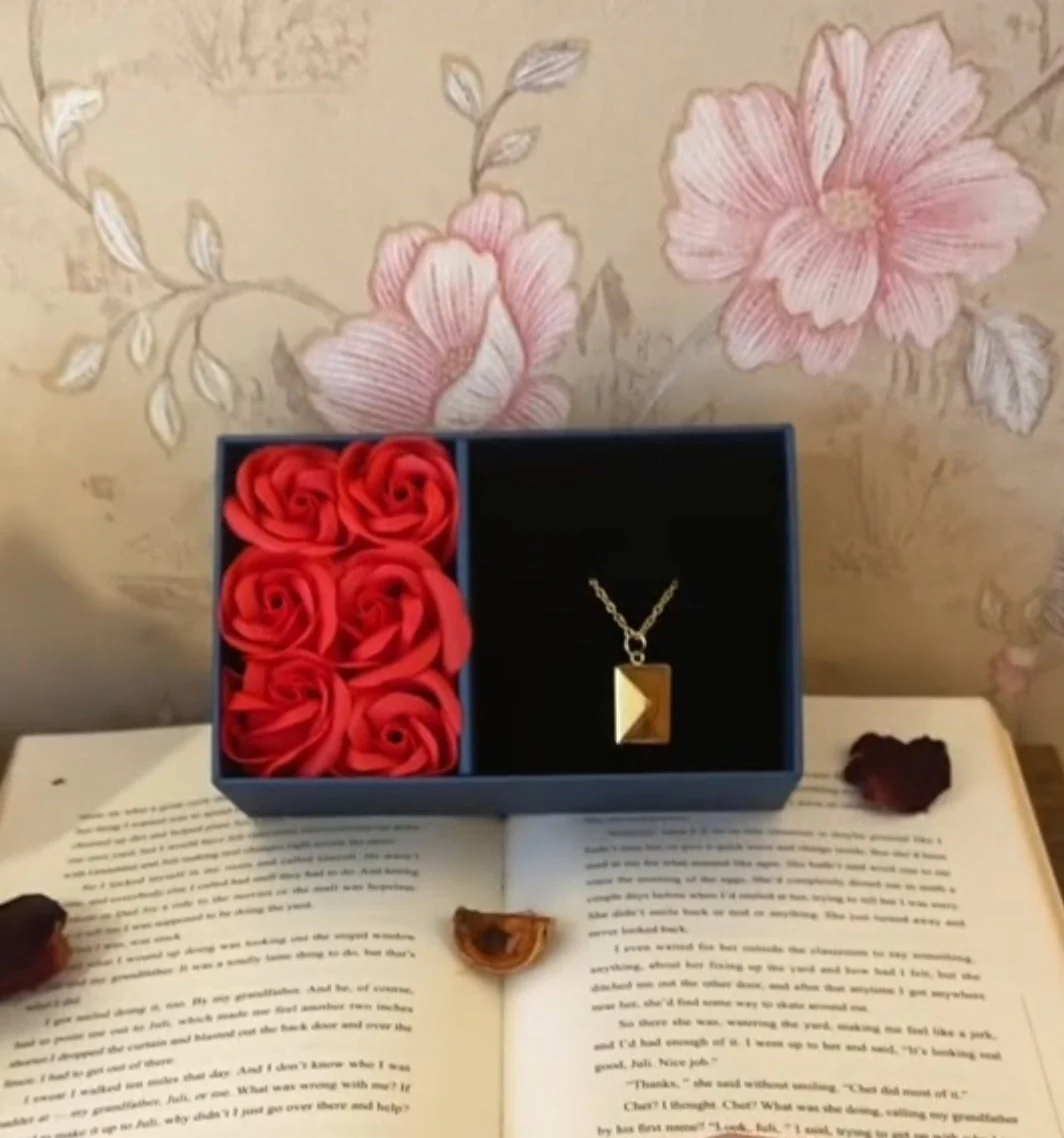 LOVE LETTER NECKLACE - Image 10