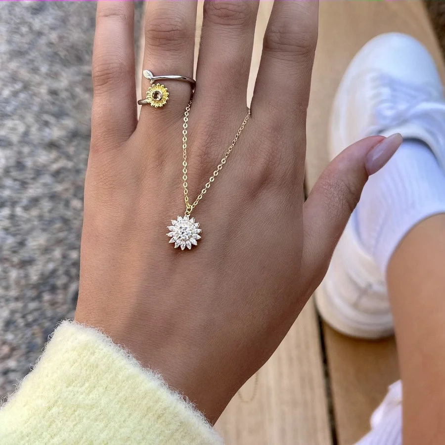 Spinning Sunflower Necklace - Image 3